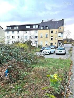 Hausansicht-Bild-2 - 9 Zimmer Mehrfamilienhaus, Wohnhaus zum Kaufen in Moers