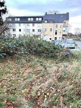 Hausansicht-Bild-1 - 9 Zimmer Mehrfamilienhaus, Wohnhaus in Moers