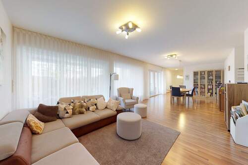 Wohn-/ Essbereich - Etagenwohnung mit 140,30 m&sup2; in Frankfurt am Main zum Kaufen