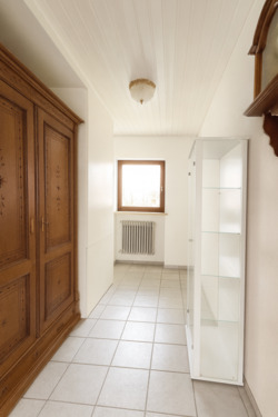 Diele - Etagenwohnung mit 95,20 m&sup2; in Siegsdorf zum Kaufen