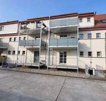 *** Schöne 2-Raum-Wohnung mit EBK und Garagenstellplatz in Schkeuditz zu vermieten ***