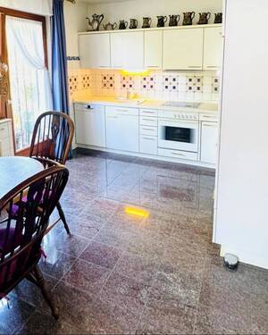 Küche mit Ausgang Terrasse - 