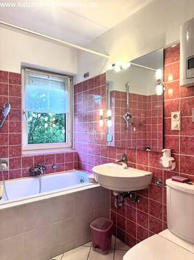 Bad mit Fenster - 