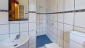 Gäste WC mit Waschmaschinenanschluß - 