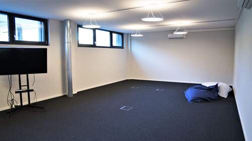 Büroraum 2 (70 qm Bürofläche) - 