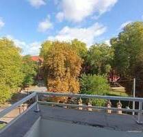 Düsseldorf-Oberbilk, Heerstraße 27 - Komplett sanierte Wohnung mit 2 Balkonen + Küchenzeile, fertig zum sofortigen zeitnahen Einzug !!