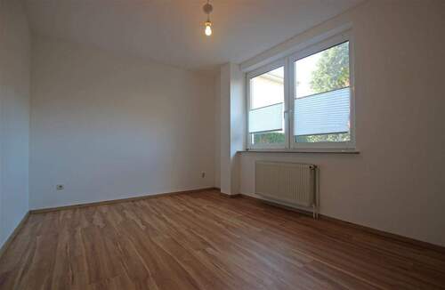 Schlafzimmer - Bild 1 - Etagenwohnung mit 75,30 m² in Escheburg zur Miete