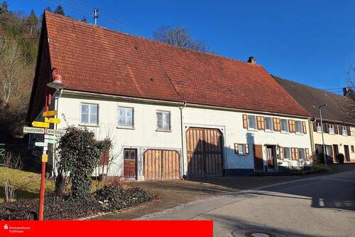 Außenansicht - 9 Zimmer Bauernhaus, Landhaus zum Kaufen in Reichenbach