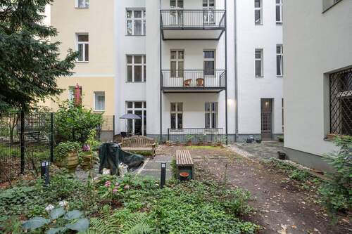 Hinterhof - 