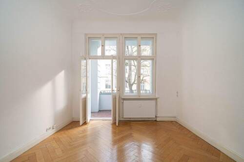 mit Balkon - Etagenwohnung mit 120,00 m&sup2; in Berlin zum Kaufen