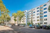 Straßenansicht (2) - Freie 2-Raumwohnung im Herzen Berlins - Zuhause in Wilmersdorf