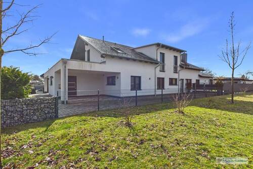 Seitanansicht - +++hochwertiges Wohnen am Woblitzsee mit optionaler Einliegerwohnung+++