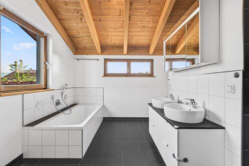 Badezimmer - Schlafzimmer (OG) - 