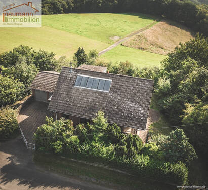 Luftbild - 4 Zimmer Einfamilienhaus in Breitscheid/ Hollig