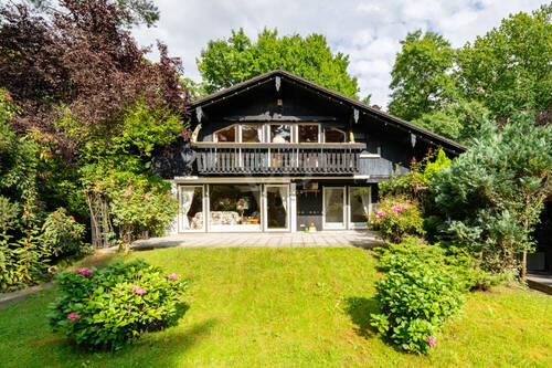 Gartenanisicht - Haus im Alpenstil (Schwimmbad, Sauna.....auf 1.341 m²