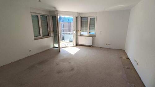 Wohnzimmer.JPG - Etagenwohnung mit 56,00 m&sup2; in Leipzig zum Kaufen