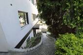 Hausaufgang - 7 Zimmer Mehrfamilienhaus, Wohnhaus zum Kaufen in Zell am Harmersbach