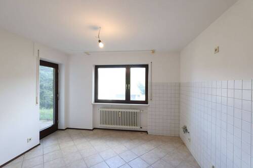 Küche mit Terrassenzugang - 