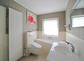 Badezimmer im Erdgeschoss - 