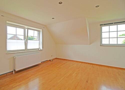 Zimmer 2 im Obergeschoss - 