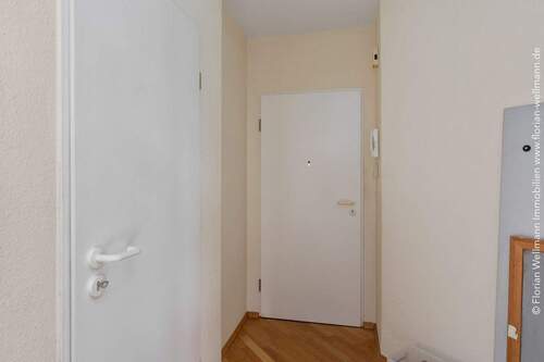 Flur (4,60 m²) - Etagenwohnung mit 56,60 m&sup2; in Bremen zum Kaufen