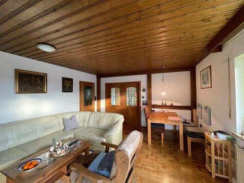 Wohn- und Esszimmer - 2 Zimmer Etagenwohnung zur Miete in Gräfenberg