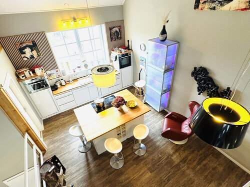 37. Küche Blick aus DG - 