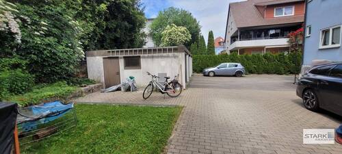 Stellplatz Auto und Fahrräder.jpg - 