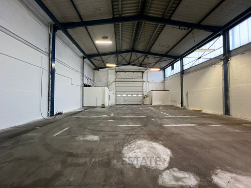 1.png - ebenerdige Lagerhalle mit Rolltor in Hamburg Rothenburgsort