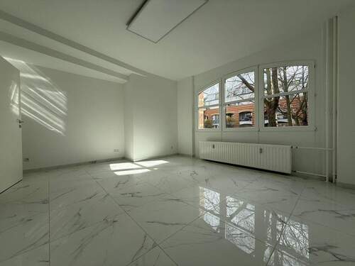 Wohn-/ Schlafzimmer 2 - 