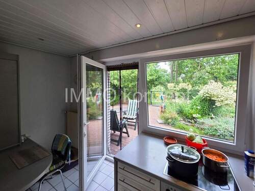 Küche mit Zugang zum Garten - 