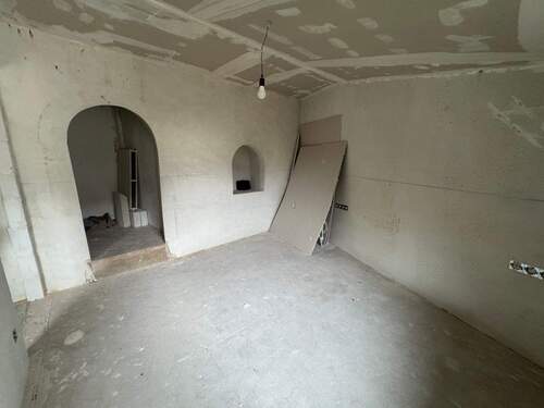 tempImagea9r0td.jpg - 