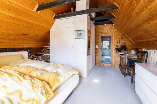 Schlafzimmer im Dachgeschoss - 