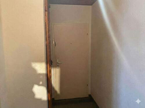 Flur - 4 Zimmer Etagenwohnung zum Kaufen in Mönchengladbach