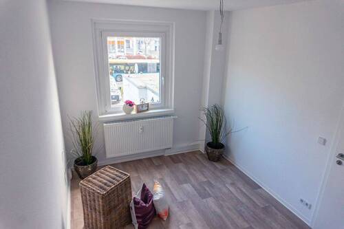 Schlafzimmer Vergleichswohnung - 3 Zimmer Etagenwohnung in Chemnitz