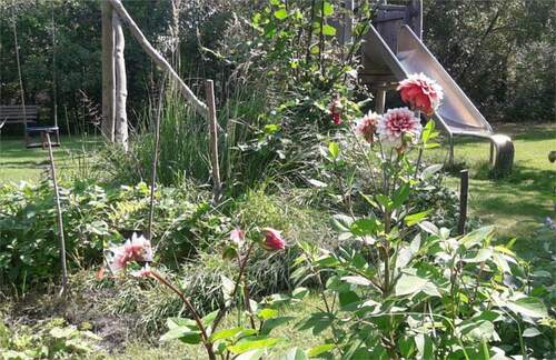 Garten vor dem Spielplatz - 