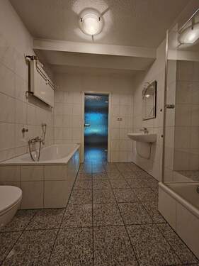 Badezimmer1.jpg - 