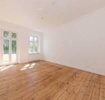PROVISIONSFREI - Kernsanierter Altbautraum mit 5 Zimmern (2 Balkone, 2 Bäder, sofort einzugsbereit) - Berlin Lichterfelde