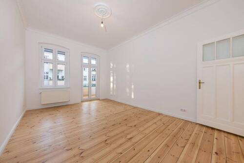 Schlafzimmer mit Balkon - Etagenwohnung mit 131,00 m&sup2; in Berlin zum Kaufen
