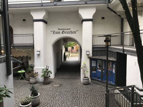 Postpassage Innenhof - 2 Zimmer Mehrfamilienhaus, Wohnhaus zum Kaufen in Vilshofen