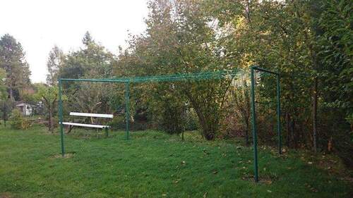 Garten mit Torbogen - 