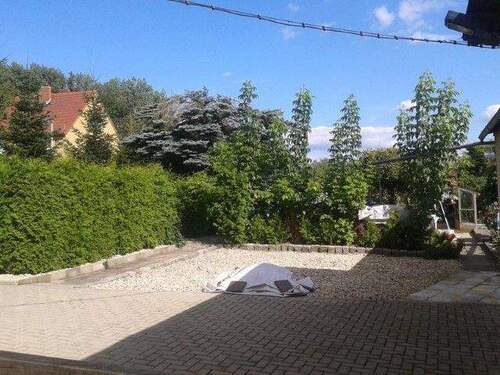 Garten mit Kiesfläche - 