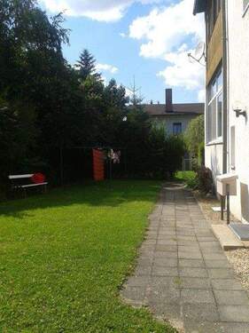 Garten mit Wäscheleine - 