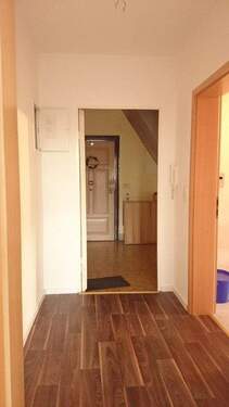 Flur mit Holzboden - 