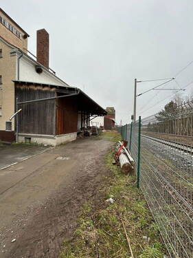 Grundstücksgrenze / Bahngleise - 