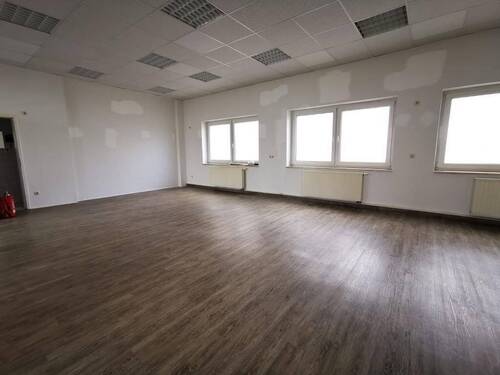Raum - 2 Zimmer Gewerbeobjekt (Büro, Produktion, Verkauf) zur Miete in Bad Lobenstein