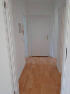 Flur - 2 Zimmer Etagenwohnung in Plauen