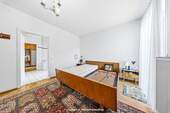 Schlafzimmer OG (Hauptwohnung) - 