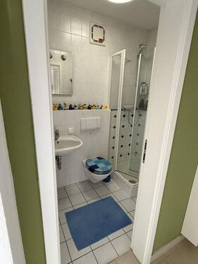 Gäste WC mit Dusche - 