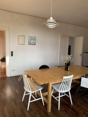 Wohnküche - 4 Zimmer Etagenwohnung zum Kaufen in Berlin